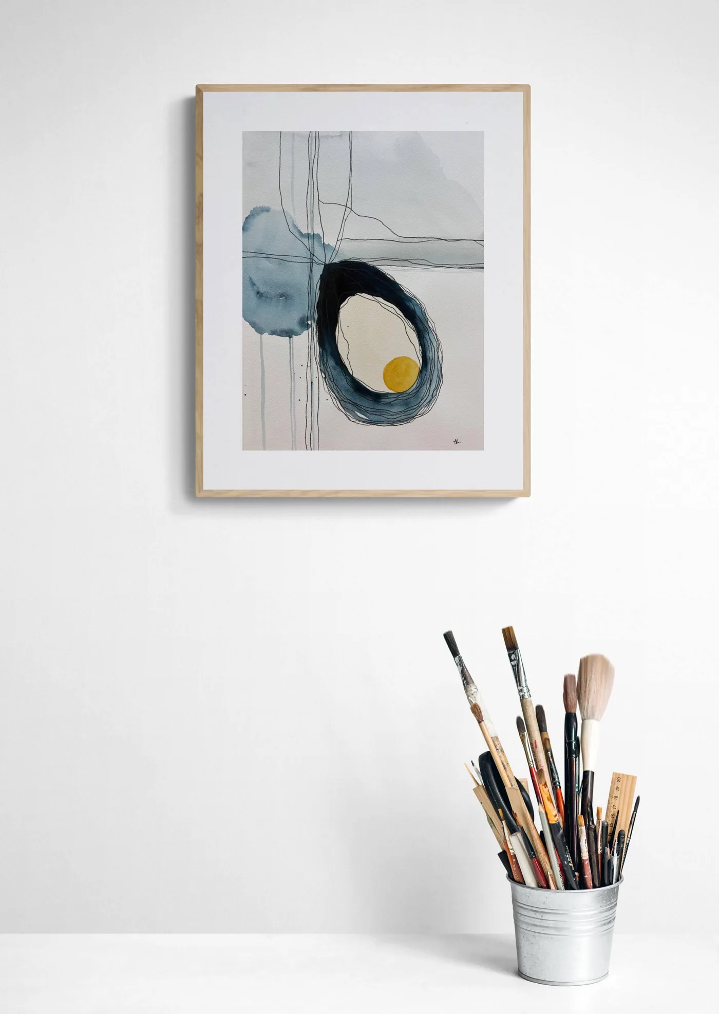Minimal Oyster Shell with Golden Pearl